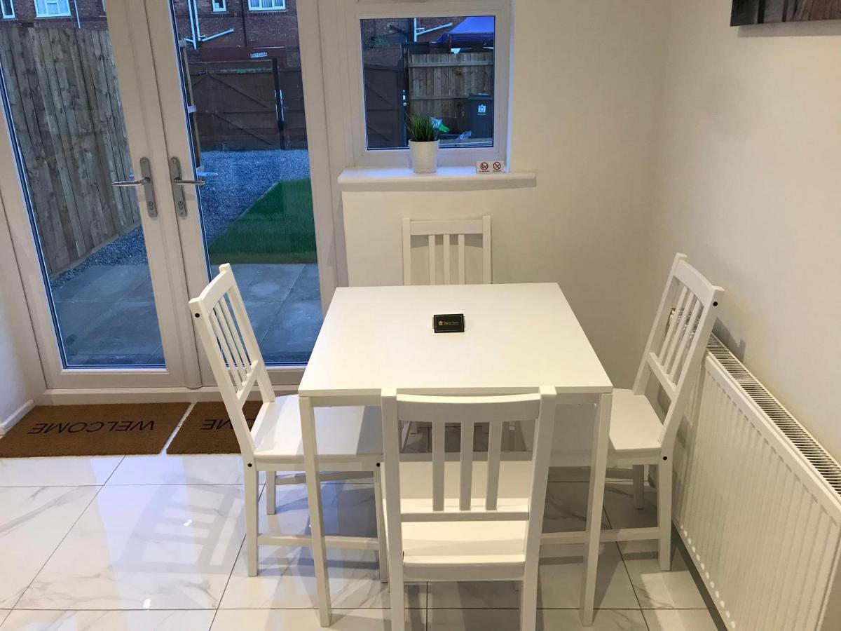 Property Hunter 25 Darlington  Eksteriør bilde